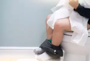 Dete i wc