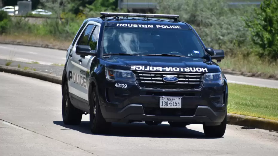 Policija
