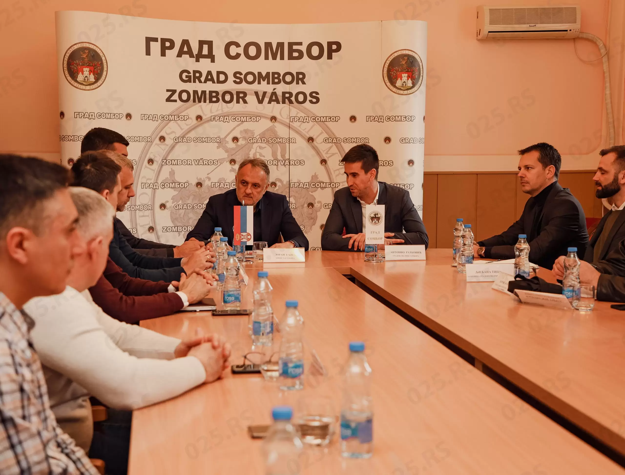Sombor - sastanak sa sportskim udruženjima, Županija 