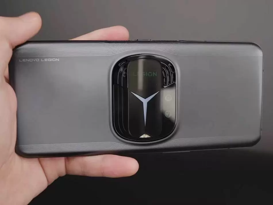 Lenovo gejming telefoni