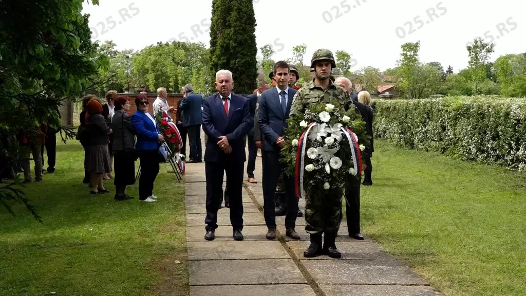U Somboru polaganjem venaca obeležen Dan pobede nad fašizmom 7