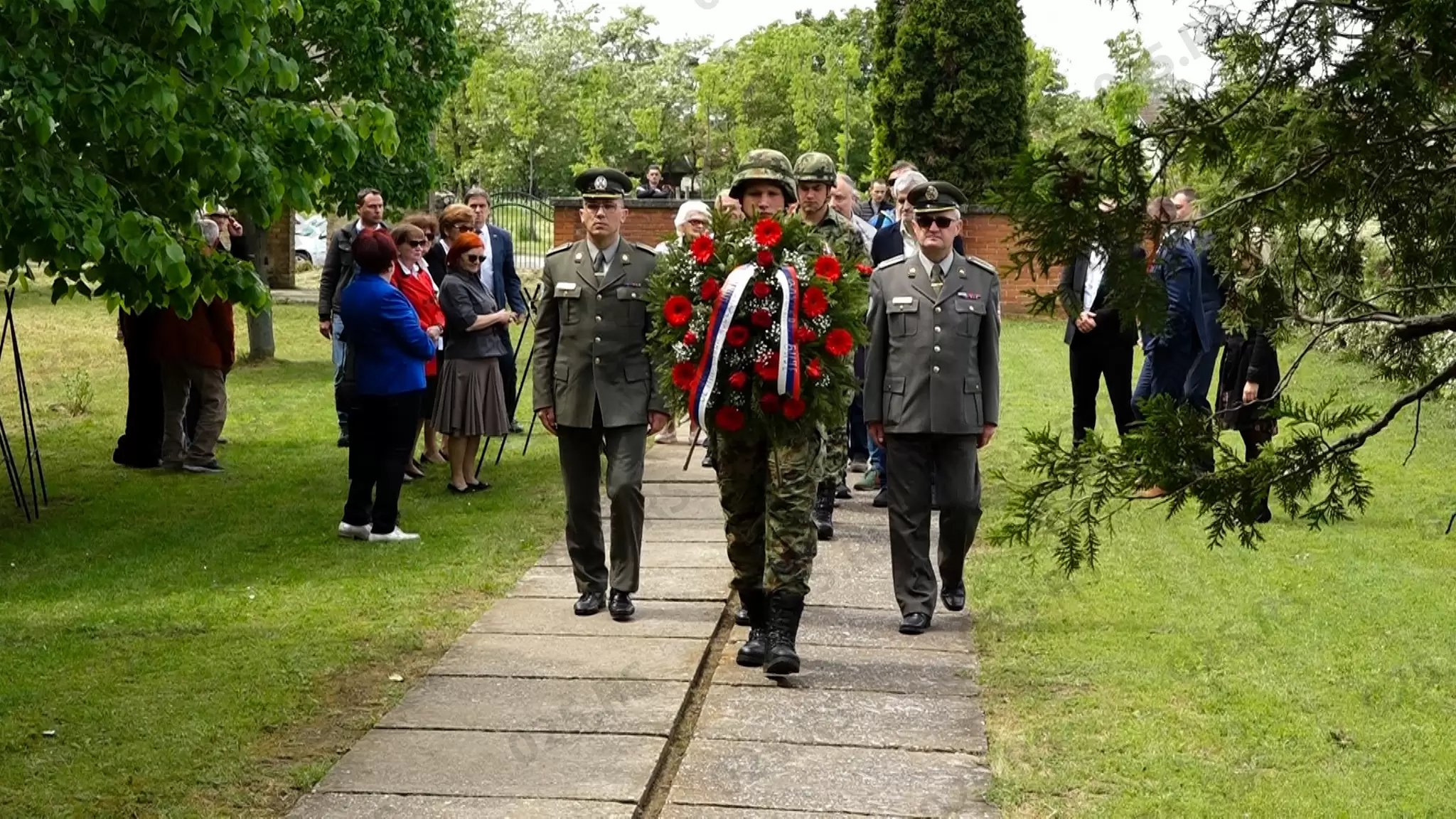 U Somboru polaganjem venaca obeležen Dan pobede nad fašizmom 2