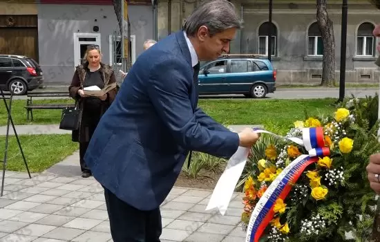 U Somboru polaganjem venaca obeležen Dan pobede nad fašizmom 6