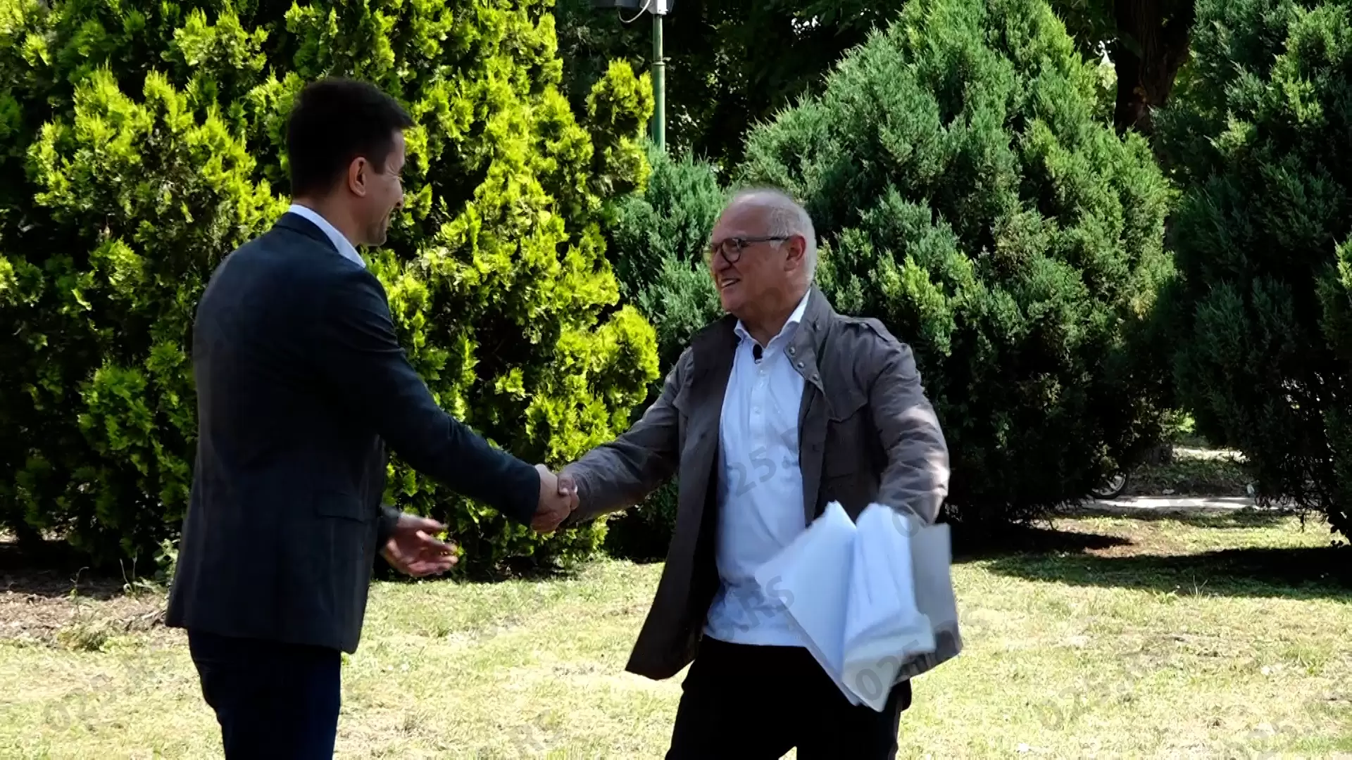 Svetozar Miletić - građani u razgovoru sa Goranom Vesićem 2