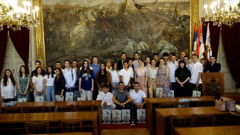 Gradonačelnik ugostio najuspešnije đake sa teritorije Grada Sombora 4