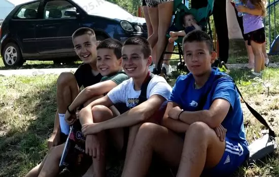(VIDEO) Turnir odbojke na pesku u Gakovu