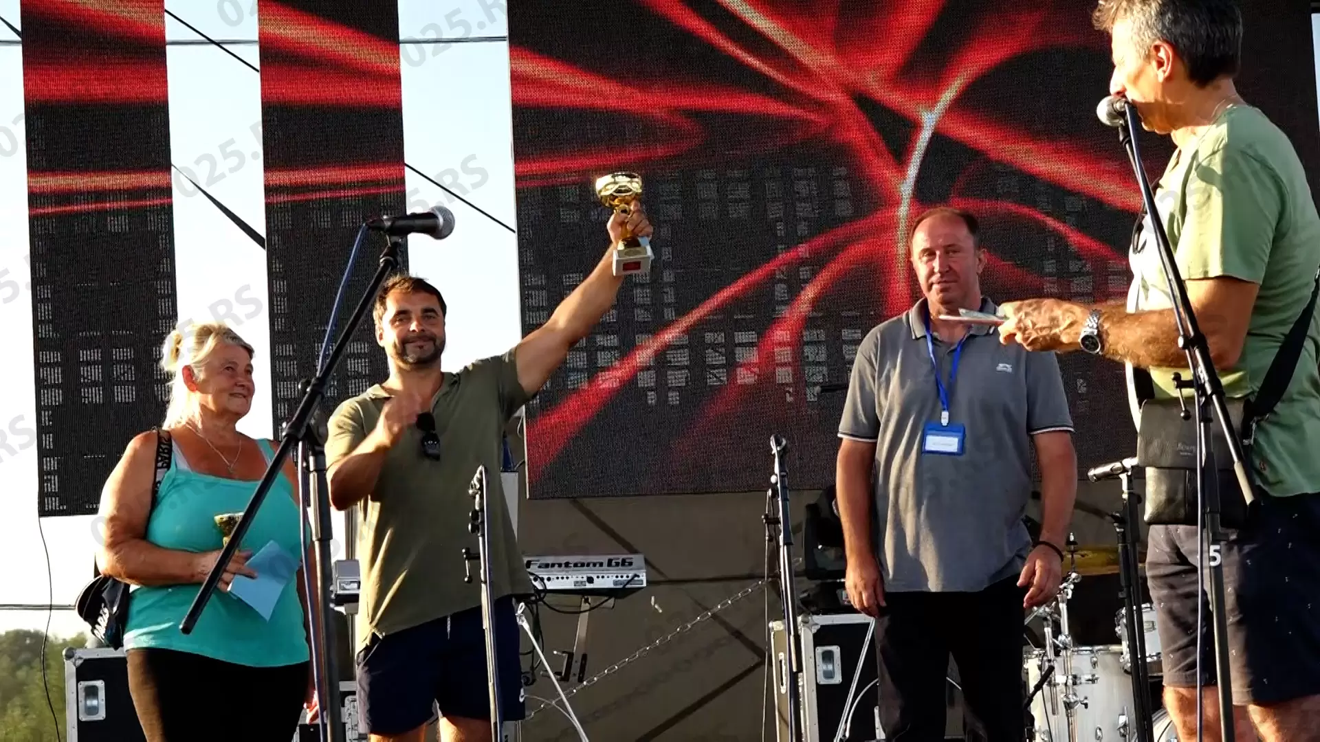 "Tambura u srcu Deronja" uz Dejana Matića oduševila posetioce