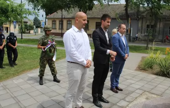 Polaganje venaca 4