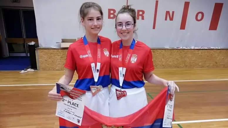 Katarina Blažev i Selena Stojačić