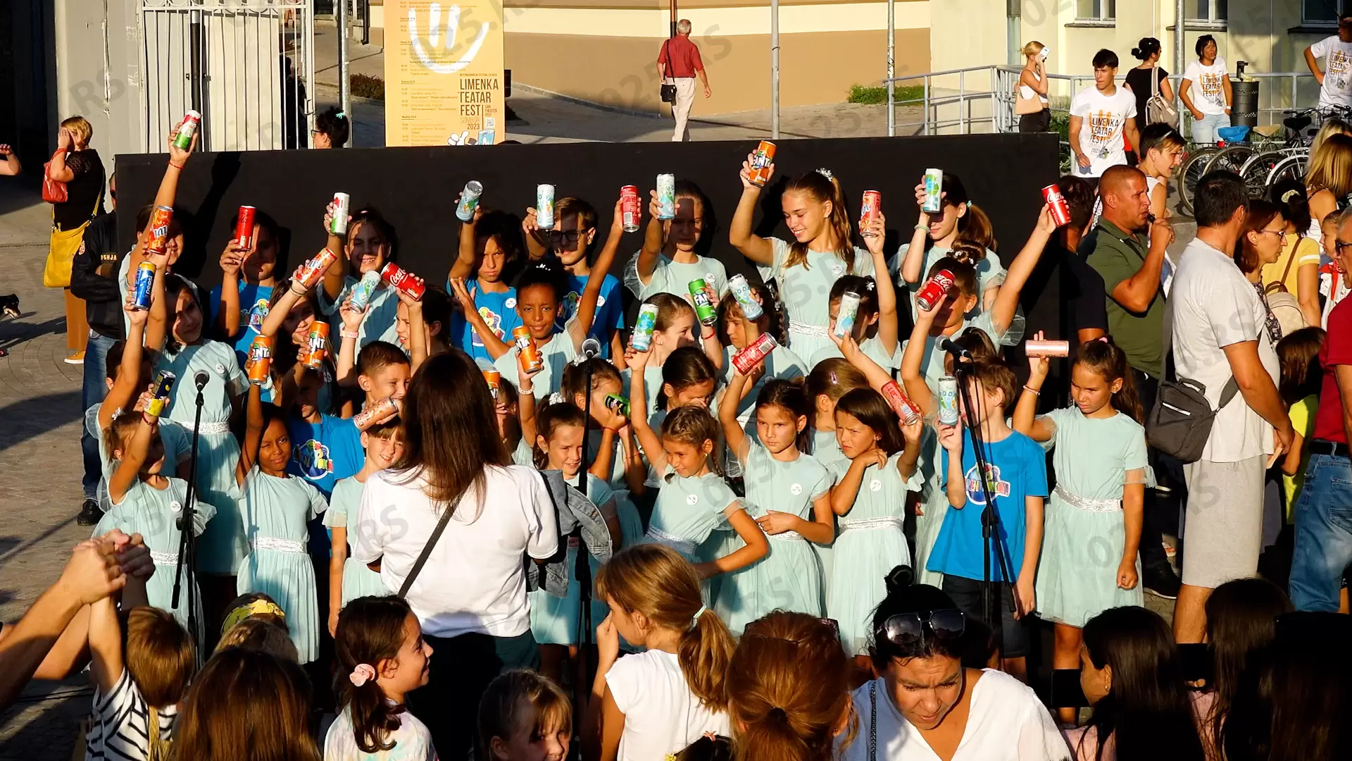 Dečijim karnevalom, počeo „Limenka teatar fest“ 3