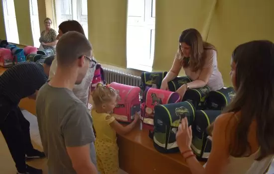 Odžaci - podela školskih torbi 2