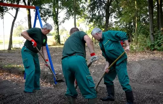 Mališani Čičova dobili novo dečije igralište 1