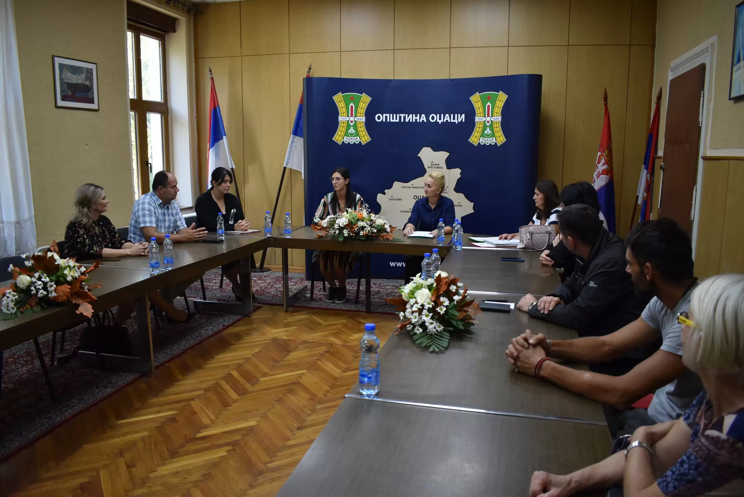 Odžaci: Uručeni ugovori za javne radove, samozapošljavanje i novo zapošljavanje 3