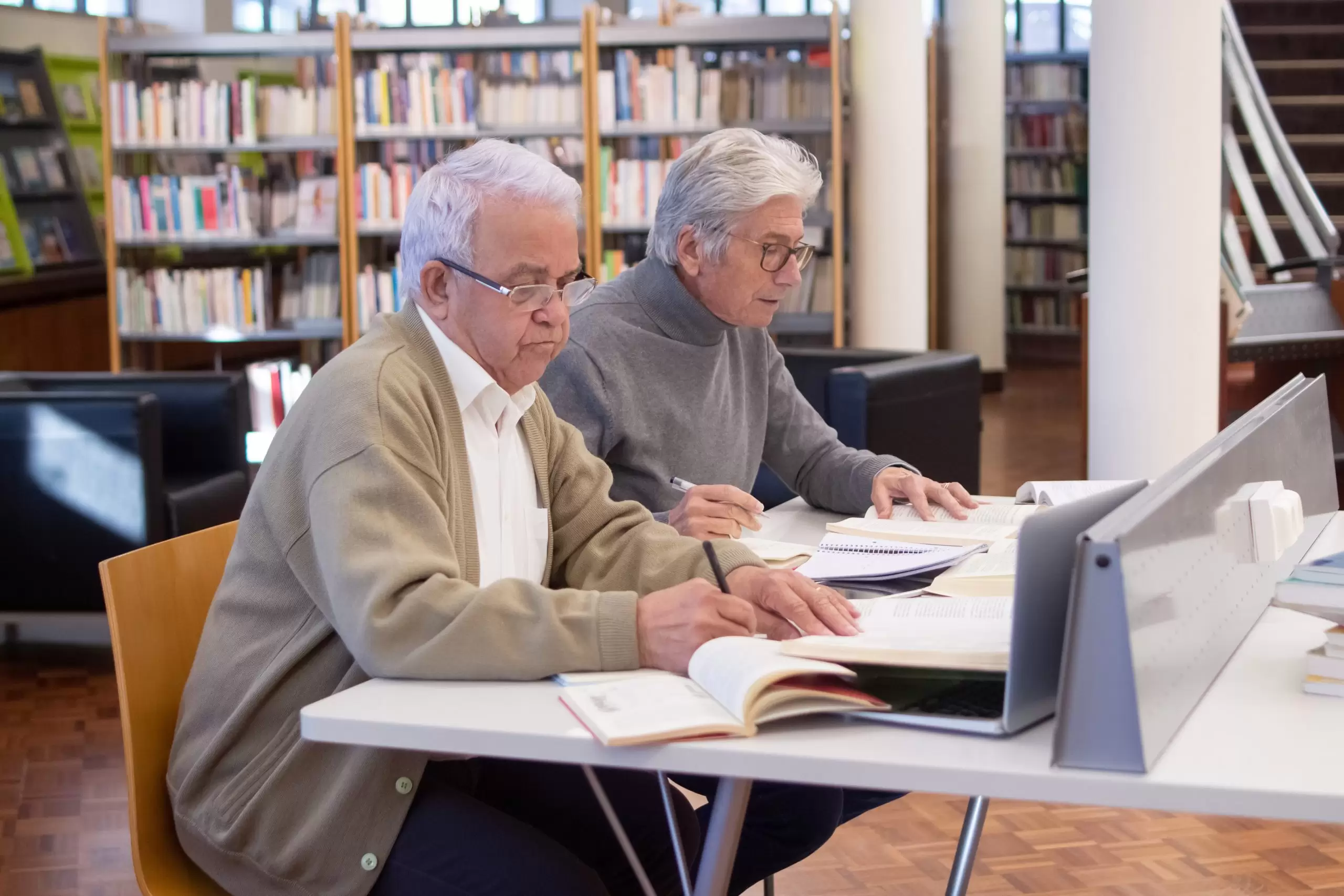 Penzioneri - biblioteka