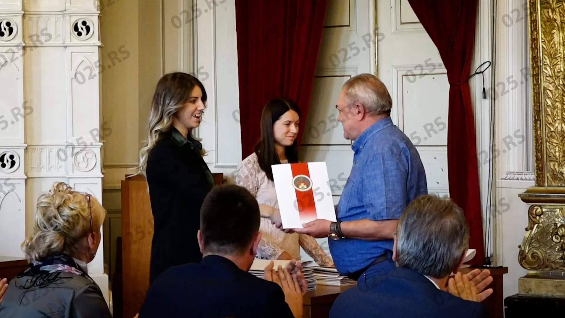 Uručeni ugovori o zapošljavanju i samozapošljavanju iz četiri grupe programa 3
