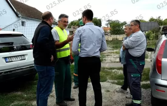  Nova kamionska korpa sa platformom za JKP „Zelenilo“ Sombor 1