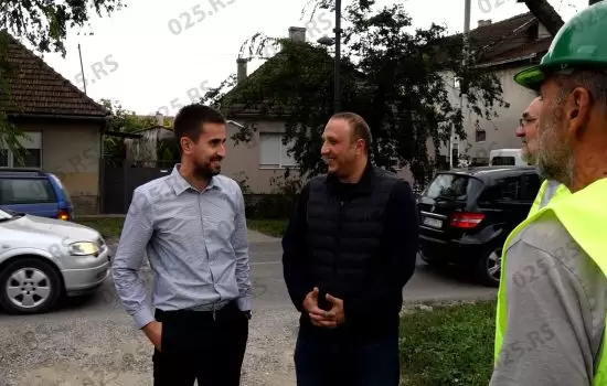  Nova kamionska korpa sa platformom za JKP „Zelenilo“ Sombor 2