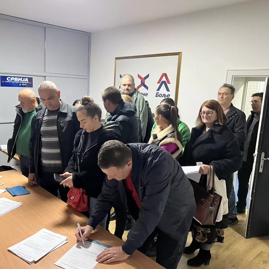 U toku prikupljanje potpisa za listu „ALEKSANDAR VUČIĆ-Vojvodina ne sme da stane“