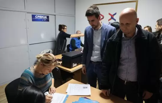 U toku prikupljanje potpisa za listu „ALEKSANDAR VUČIĆ-Vojvodina ne sme da stane“