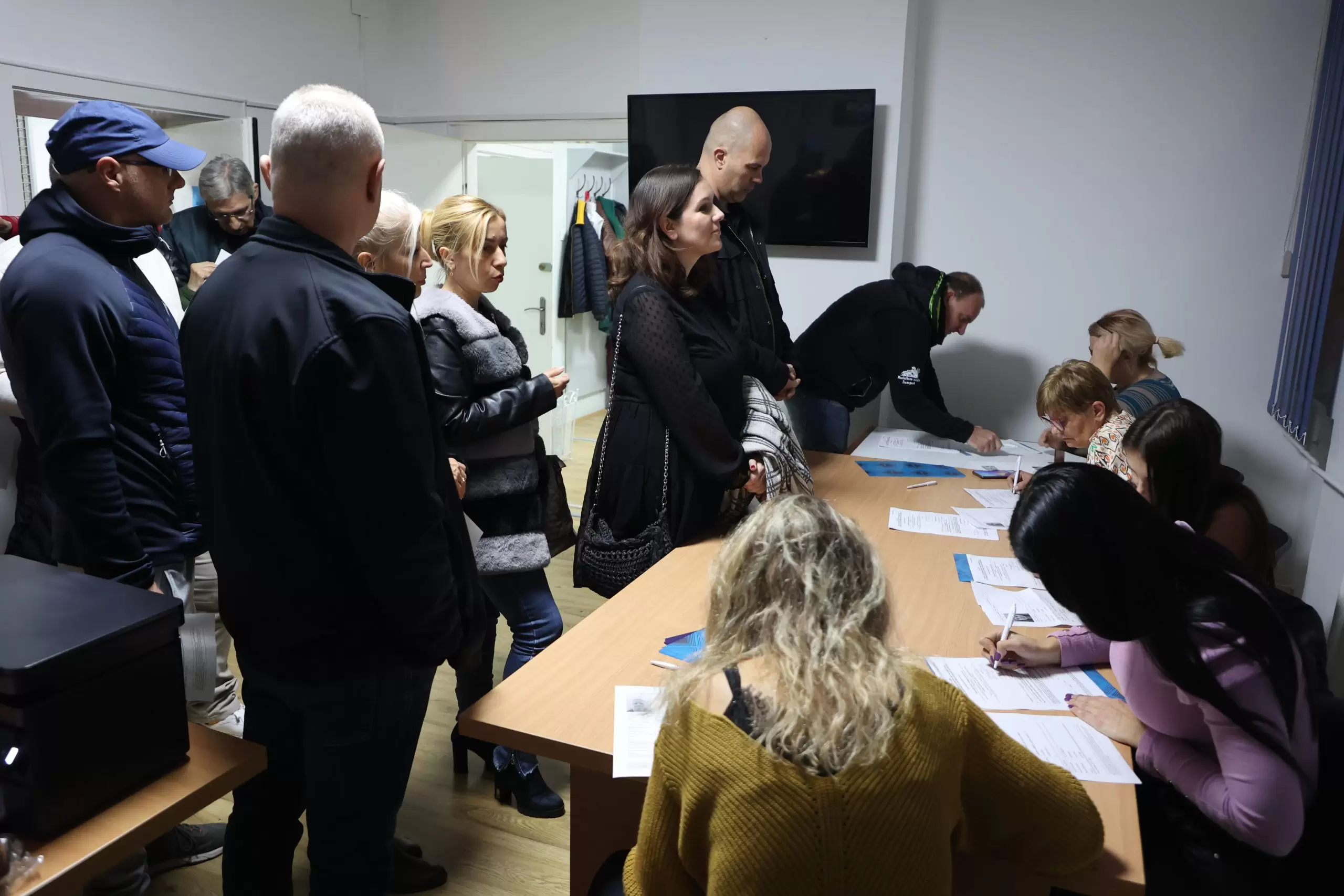 U toku prikupljanje potpisa za listu „ALEKSANDAR VUČIĆ-Vojvodina ne sme da stane“