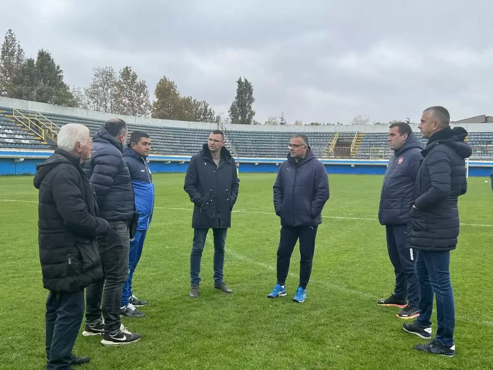 Nedimović obišao fudbalere na teritoriji opštine Kula 4