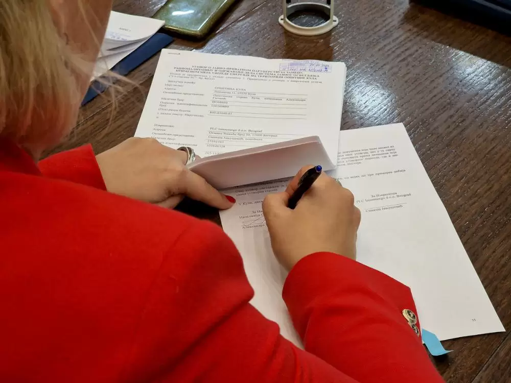 (FOTO) Potpisan Ugovor o zameni javne rasvete na teritoriji opštine Kula 1
