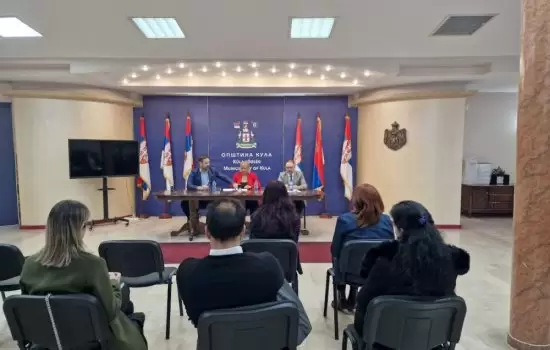 (FOTO) Potpisan Ugovor o zameni javne rasvete na teritoriji opštine Kula 4