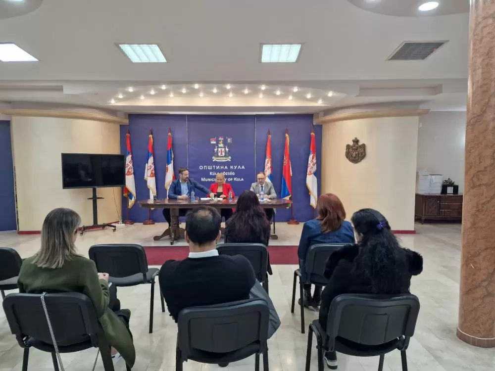 (FOTO) Potpisan Ugovor o zameni javne rasvete na teritoriji opštine Kula 4