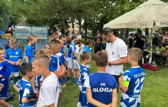 Prvi Sloga kup u Čonoplji okupio brojne mlade fudbalske talente 7