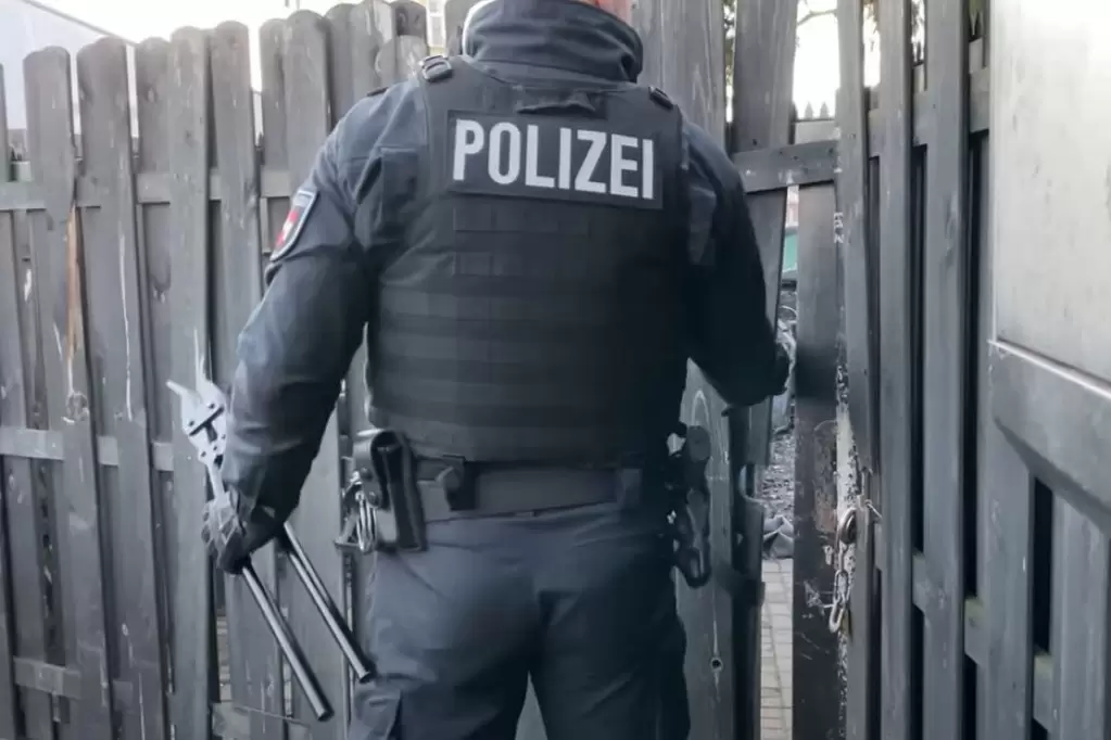 Policija