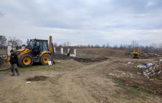 Čišćenje divlje deponije u Bačkom Gračacu