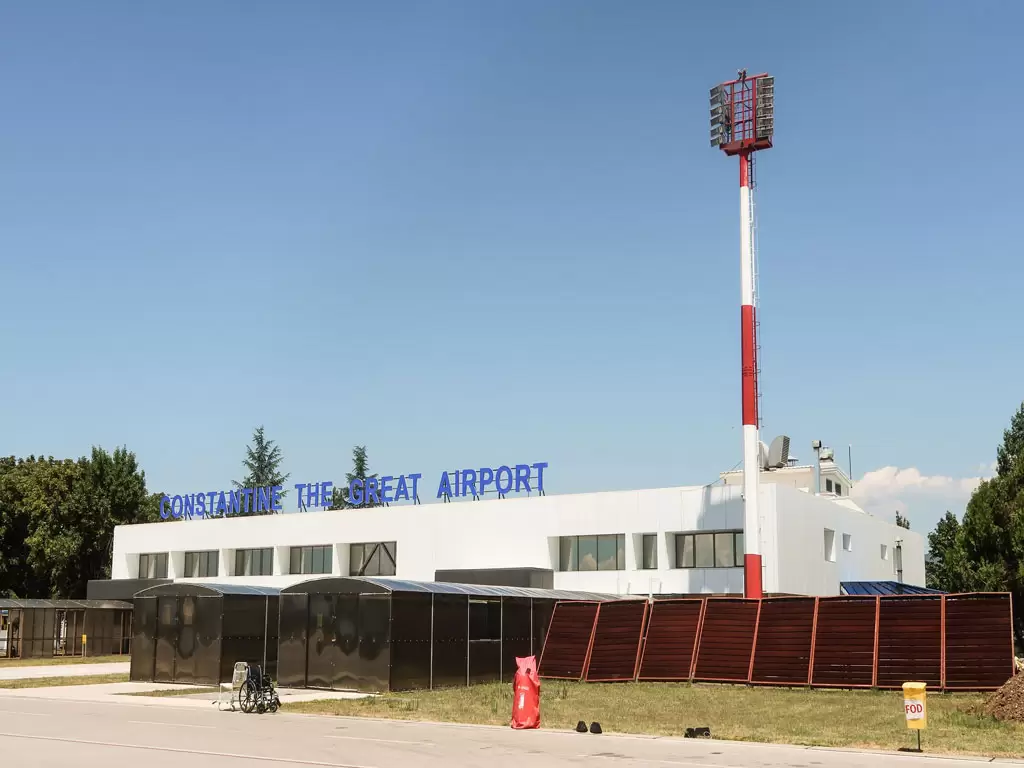 Konstantin veliki aerodrom