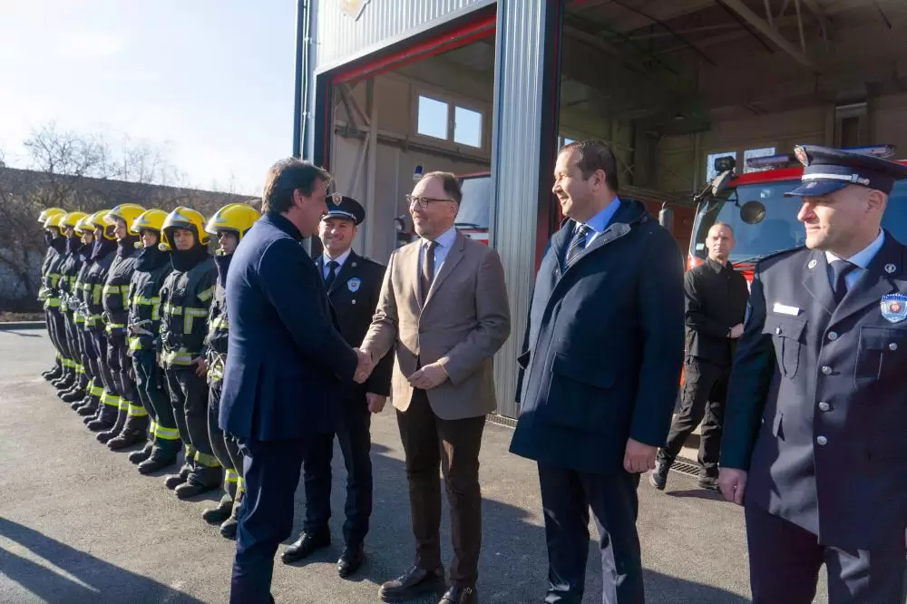 Kula: Gašić obišao novi objekat Vatrogasno-spasilačke jedinice