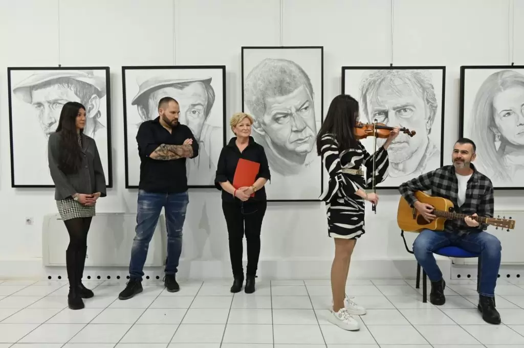 U Kuli otvorena izložba crteža Lazara Đembera