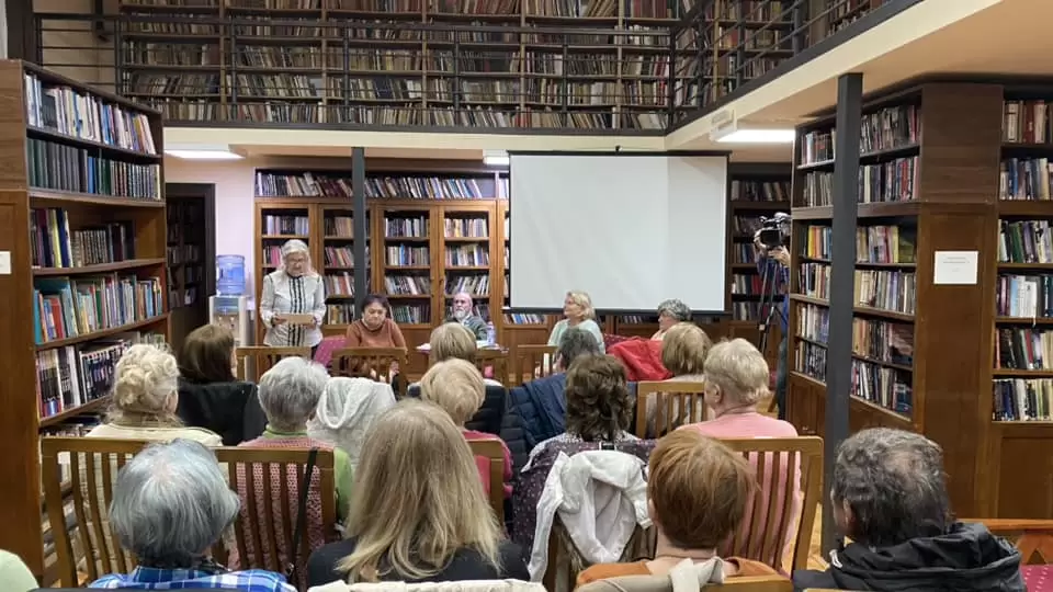Apatin: Održano predavanje „Osvrni se oko sebe, nekome treba tvoja pažnja“