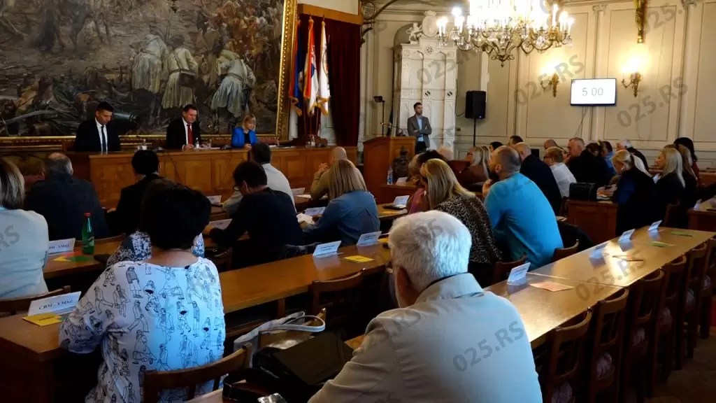 Usvojena Odluka o stipendiranju studenata sa teritorije Grada