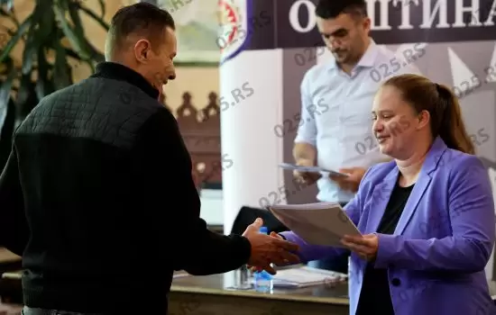 Apatin: Dodela ugovora sportistima