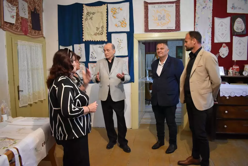 Ministar za brigu o selu posetio opštinu Odžaci 7