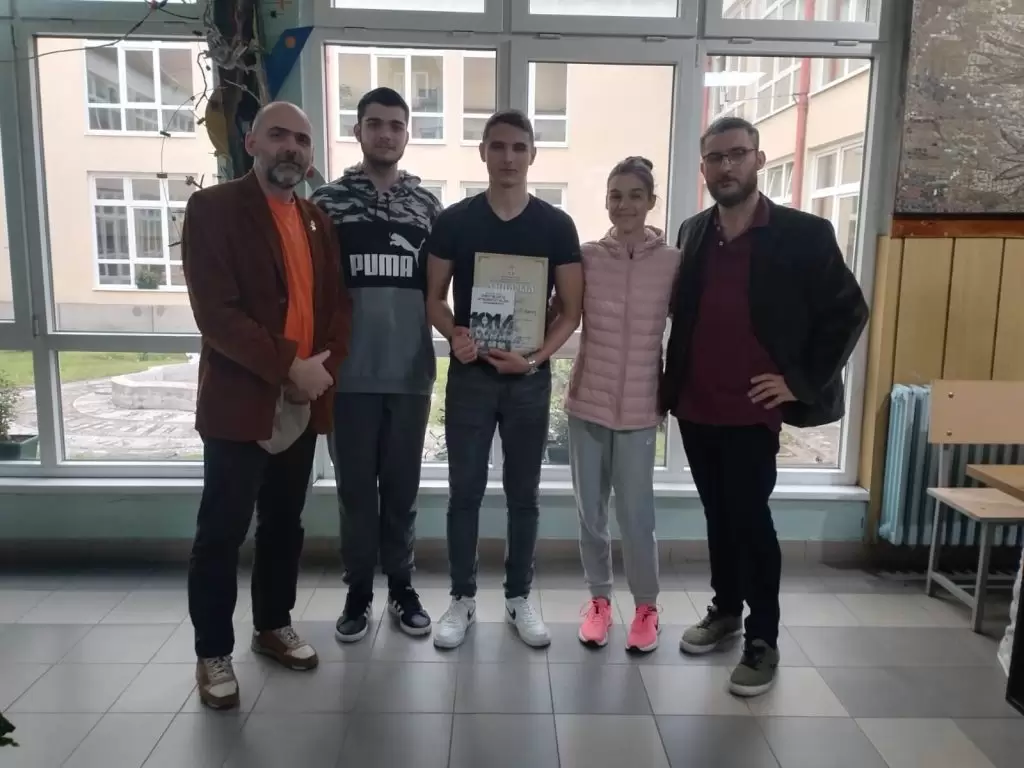 Đaci somborske Gimnazije nastavljaju sa uspesima na takmičenjima