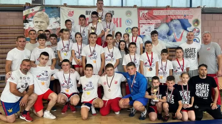Dobi najbolji domaći takmičar, Gunj najatraktivniji