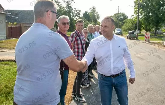 Stakić obišao radove u Bačkom Monoštoru 4