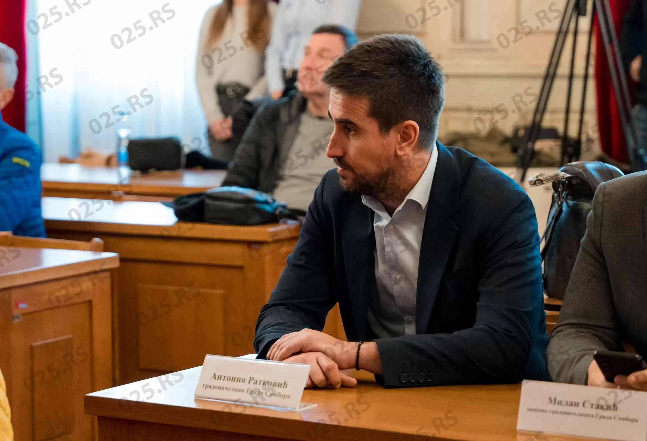 Uručeni ugovori pčelarima 2