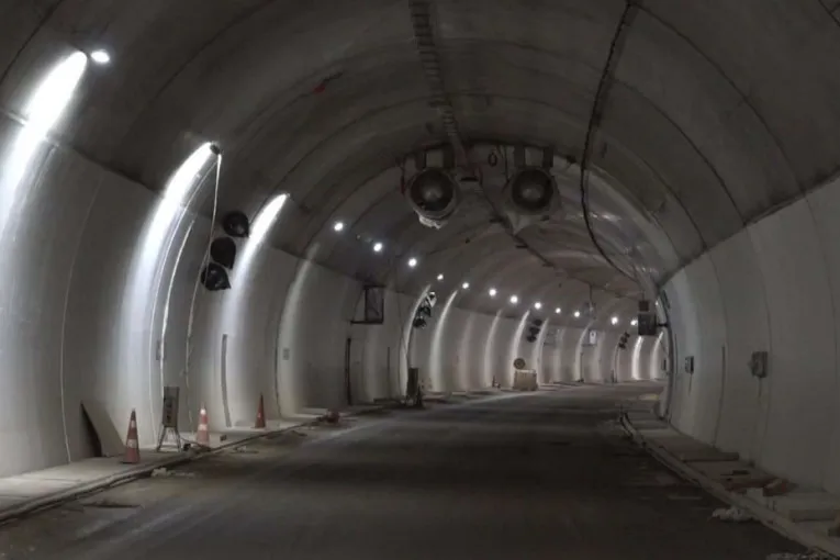 Tunel