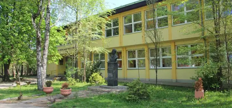 OŠ "Ivo Lola Ribar"