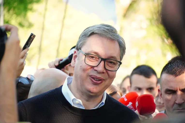 AV
