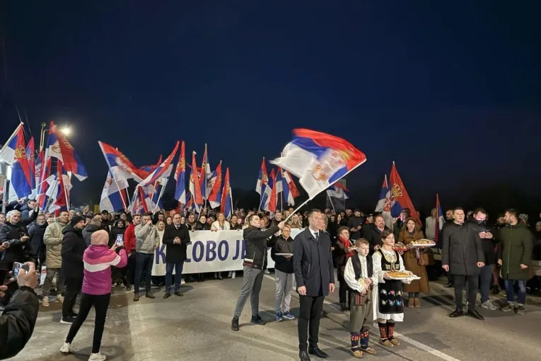 Srbi sa Kosova