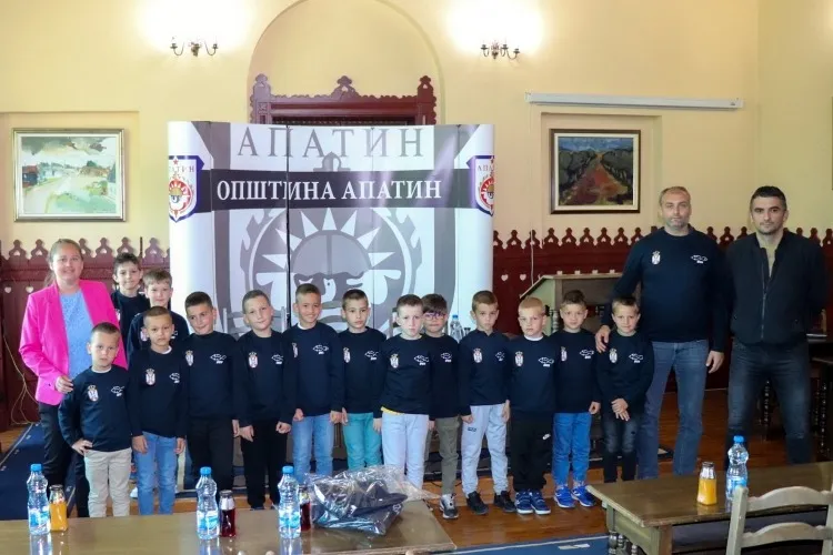 FK Mladost Apatin