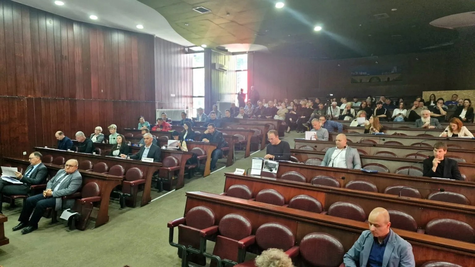 Opozivi bez većine; usvojeni izveštaji o radu ustanova čiji je osnivač opština Kula