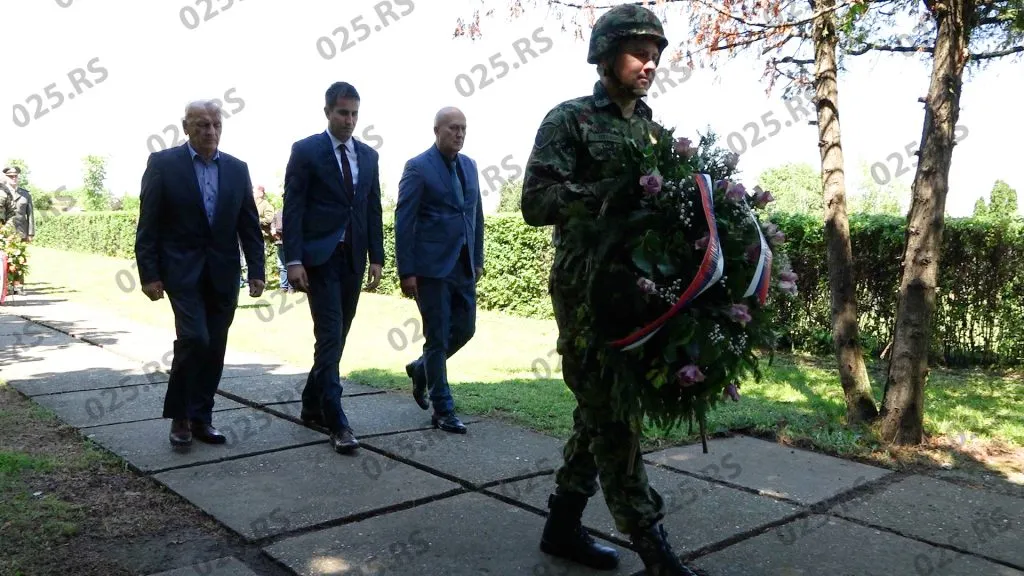 (FOTO) Dan pobede obeležen u Somboru