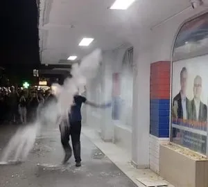AV